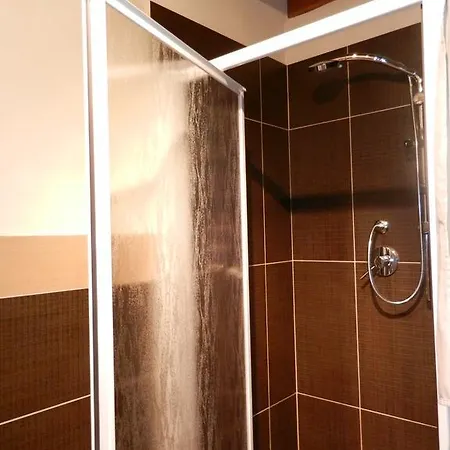 Semesterbostad Framavi